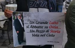 Grazie....Peppe, l'ultimo saluto di Ostia
