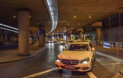 Fiumicino, scoperto dalla polizia un vasto traffico di licenze contraffatte per NCC