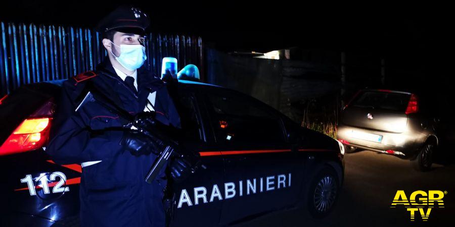 Napoli, scoperta banda specializzata in furti di auto di lusso, 7 in manette