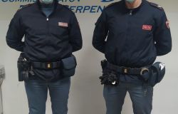 Piazze di spaccio, dieci arresti nel week end, pure una coppia di cinesi che spacciava shaboo