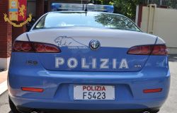 Due cinesi aggrediscono connazionale a pranzo, arrestati