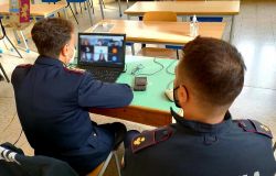 Progetto scuole sicure al Tacito, didattica a distanza con la polizia sul bullismo