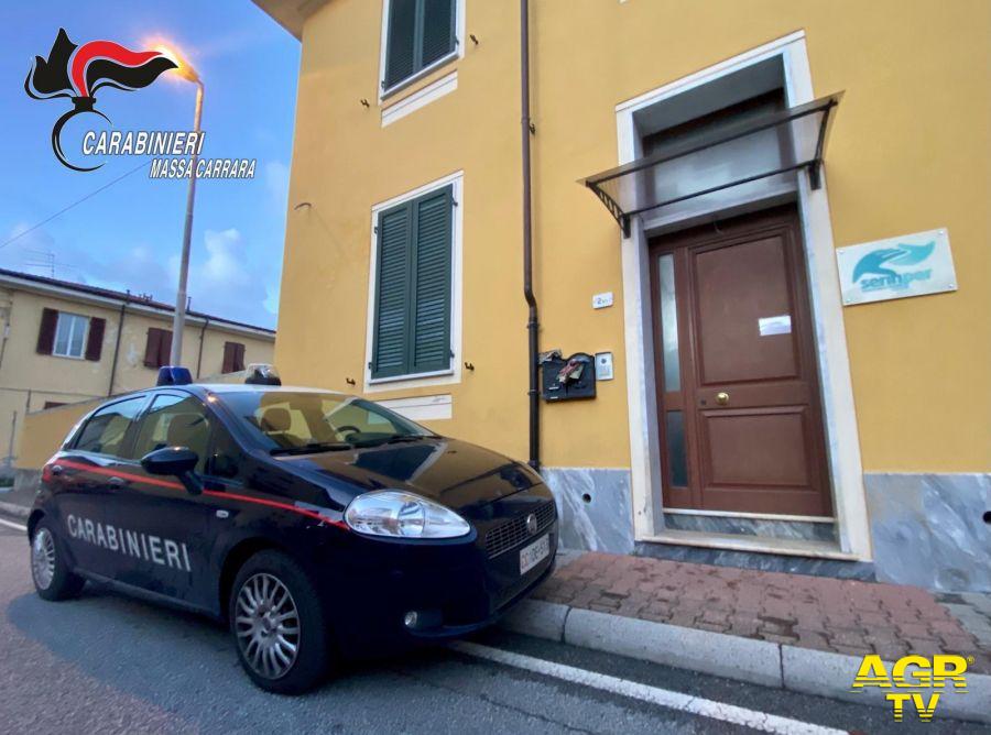 Massa, favori ed appalti in cambio di assunzioni, 8 persone in manette Massa, favori ed appalti in cambio di assunzioni, 8 persone in manette