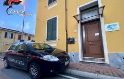 Massa, favori ed appalti in cambio di assunzioni, 8 persone in manette