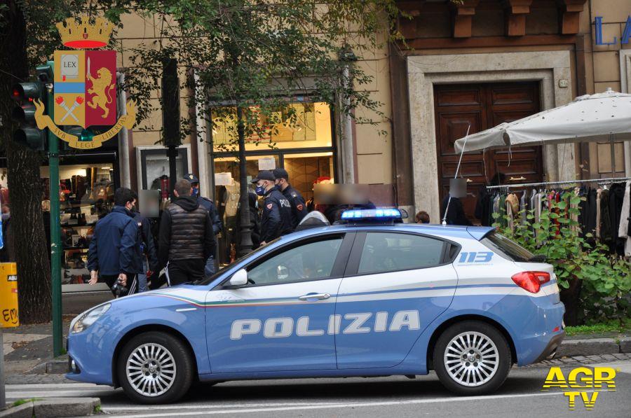 Smantellato il Centro commerciale della droga a San Basilio, 11 in manette Smantellato il Centro commerciale della droga a San Basilio, 11 in manette