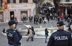 Week end, centro sorvegliato speciale, vietato assembrarsi