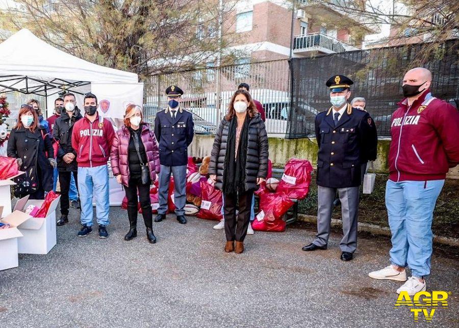 Salvamamme e Fiamme Oro Rugby della Polizia di Stato insieme per un Natale con amore e in sicurezza Salvamamme e Fiamme Oro Rugby della Polizia di Stato insieme per un Natale con amore e in sicurezza