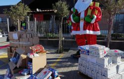 Fiumicino, Babbo Natale ha la divisa...dei vigili urbani