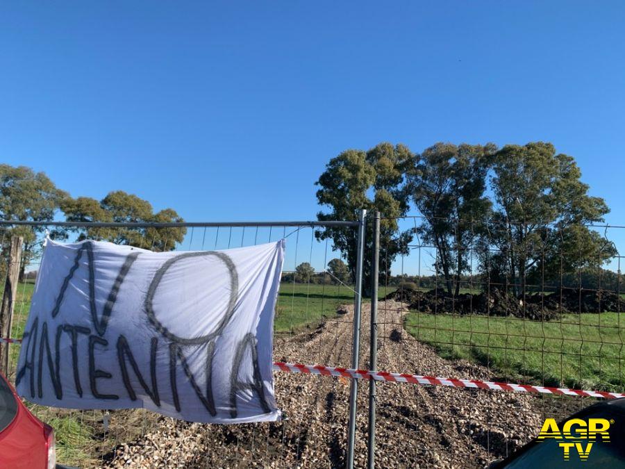 Ostia Antica, prosegue la mobilitazione dei cittadini contro l'antenna Ostia Antica, prosegue la mobilitazione dei cittadini contro l'antenna