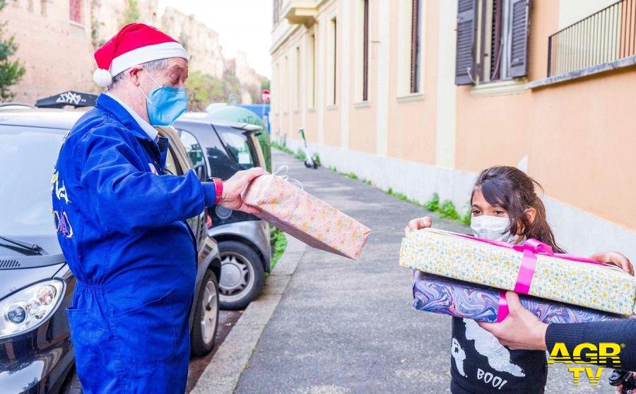 Babbo Natale a casa dei bambini Babbo Natale a casa dei bambini