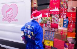 babbo natale e guido aggiustagiocatt9li