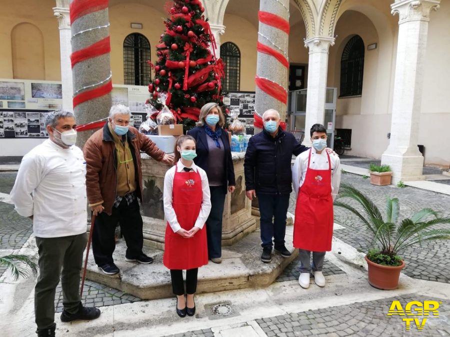 un momento della cerimonia di consegna un momento della cerimonia di consegna