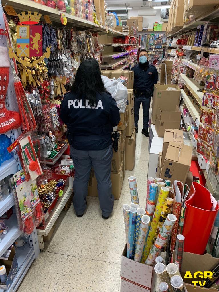 Polizia, altro maxi sequestro sul litorale, 480 kg di fuochi pirotecnici a Fiumicino Polizia, altro maxi sequestro sul litorale, 480 kg di fuochi pirotecnici a Fiumicino