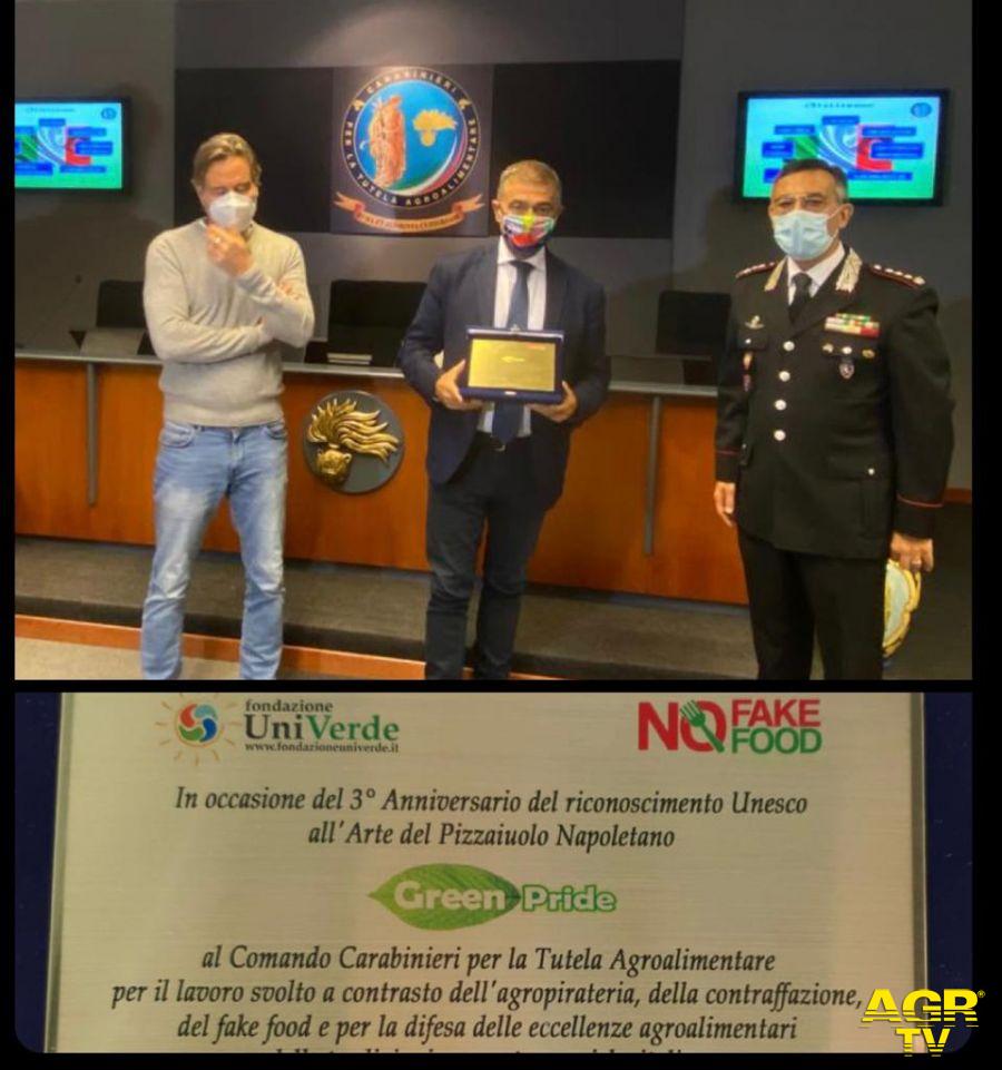 Pecoraro Scanio premia carabinieri Green Pride