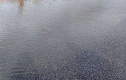 Idroscalo indifeso dinanzi al mare, case svuotate dall'acqua ma si temono nuove mareggiate