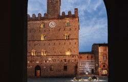 Volterra 2022, capitale italiana della cultura...si illumina
