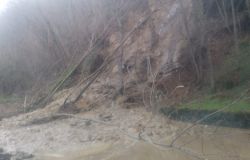 Maltempo in Metrocittà Firenze. Frana sulla Londa-Stia e caduta di un muro sulla Sp 91 a Pomino