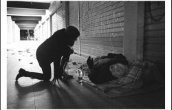 Comunità di sant'Egidio, dalla parte dei poveri e dei senzatetto, i volontari impegnati per  ore in strada