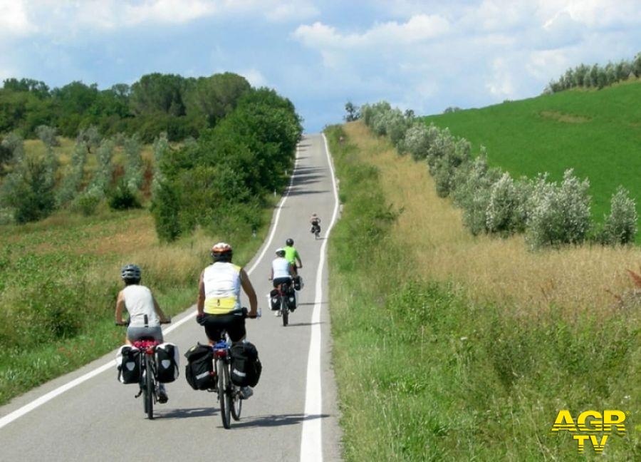 Su due ruote a scoprire la Toscana Su due ruote a scoprire la Toscana