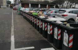 Raccolta rifiuti, nel IV Municipio non c'è logica, il porta a porta si alterna ai cassonetti