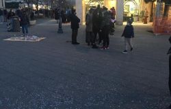 Ostia, tutti in fila per i krapfen d'asporto