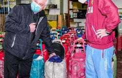 Emergenza freddo: da Salvamamme Kit “soccorso caldo” per i clochard assistiti dall’Elemosineria Apostolica
