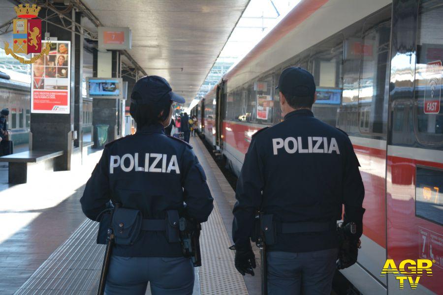 Bus e metro, scuole e stazioni, task-force rispetto regole anti-Covid 19 Bus e metro, scuole e stazioni, task-force rispetto regole anti-Covid 19
