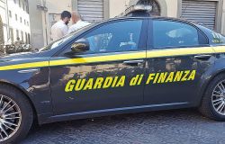 GdF Prato. Denunciato un pluripregiudicato per oltraggio e minaccia a Pubblico Ufficiale