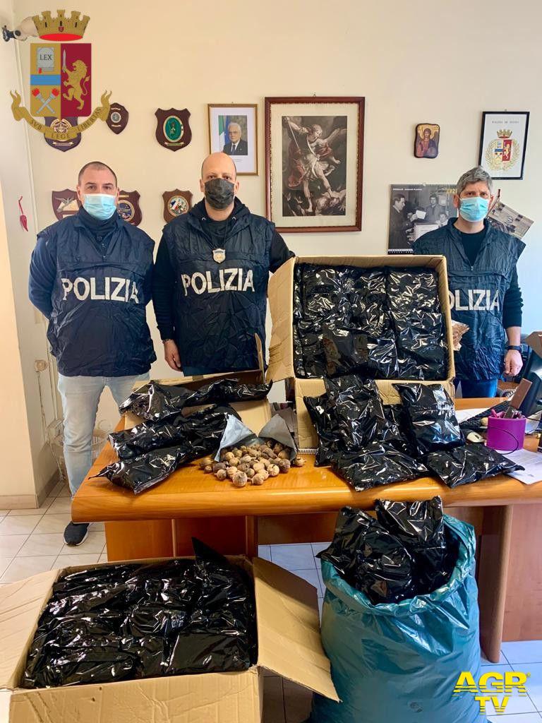 Oltre 20 kg di Oppio in un garage, arrestato indiano Oltre 20 kg di Oppio in un garage, arrestato indiano
