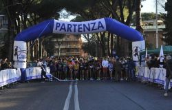 Corsa del ricordo, oggi lo start ufficiale con la deposizione di una corona di fiori su stele ricordo