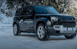 Jaguar Land Rover riapre al Courmayer lo chalet De L'Ange