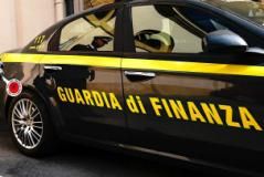 Guardia di Finanza - Comando regionale Associazione per delinquere, caporalato, abusiva attività di servizi di pagamento e autoriciclaggio: 7 misure cautelari Guardia di Finanza - Comando regionale Associazione per delinquere, caporalato, abusiva attività di servizi di pagamento e autoriciclaggio: 7 misure cautelari