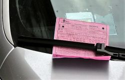 Firenze. Multe, arriva lo scontrino stampato con lo smartphone che manda in pensione il vecchio verbale rosa