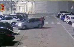 Incidenti simulati nei parcheggi
