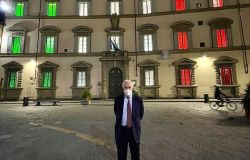 Il Palazzo della Regione illuminato con i colori della bandiera italiana