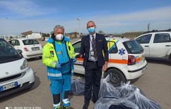 Singapore Airlines dona vestiario alla Misericordia di Fiumicino
