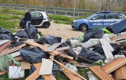 Nomentana, discarica abusiva di materiale edile e rifiuti pericolosi, denunciati in quattro