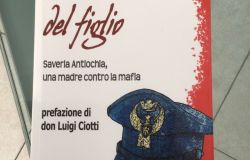 Agente di scorta ucciso dalla Mafia, il fratello dona un libro in suo ricordo al Commissariato di Porta Pia
