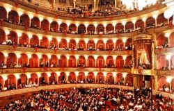 Una goccia di luce per il teatro dell'Opera