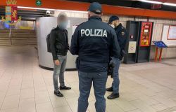 Roma, servizi speciali antiborseggio della Polizia, cinque arresti