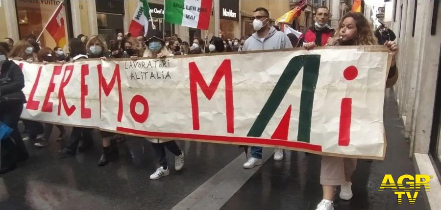 Tutti insieme per Alitalia, lavoratori e sindacati in piazza giovedì 27 maggio dinanzi al Mef