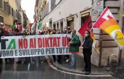 Alitalia, il 22 maggio i lavoratori tornano in piazza per una vera nazionalizzazione