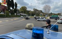 Primo maggio, duro colpo allo spaccio: 14 pusher in manette, sequestrati 2,4 kg di droga e oltre 5 mila euro