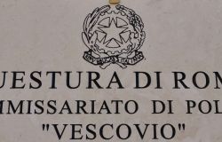 Roma. Arrestato dalla Polizia di Stato ladro seriale di pneumatici, era l'angoscia dei residenti del quartiere africano