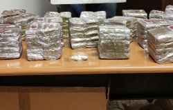 Hashish 20 kg. nascosti in garage, due in manette