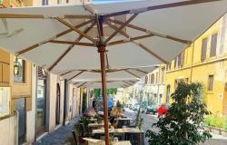 Italia, ristoranti a tempo per mancanza di clienti