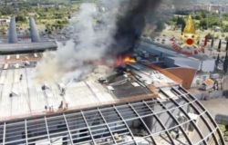 Incendio alla Coop di Ponte a Greve