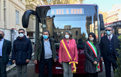Bus per Roma, da oggi in servizio 60 nuovi automezzi, fa cui 30 modelli ibridi