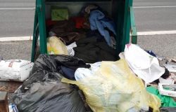 Fiumicino, smaltimento abiti usati, servizio fondamentale per il riciclo ed il riuso urbano