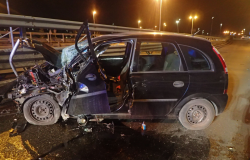 Alla guida in stato di ebbrezza si schianta contro il guard rail della Tangenziale.